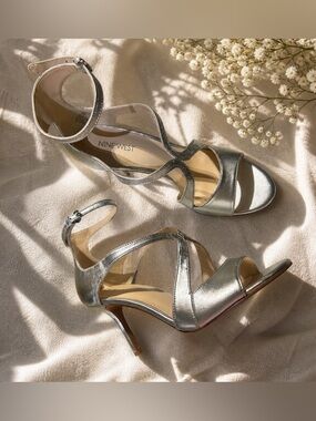 Nine West Silver Strappy Ankle Strap Heels Women’s Size 7
